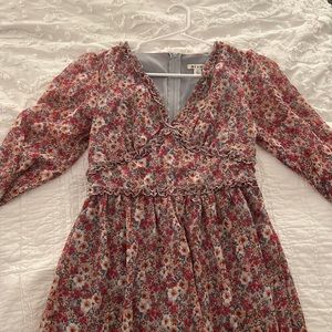 Super Cute romper never worn